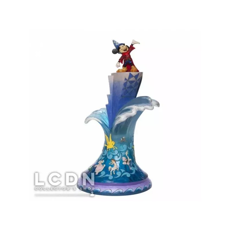 Statue Mickey au sommet de l'imagination